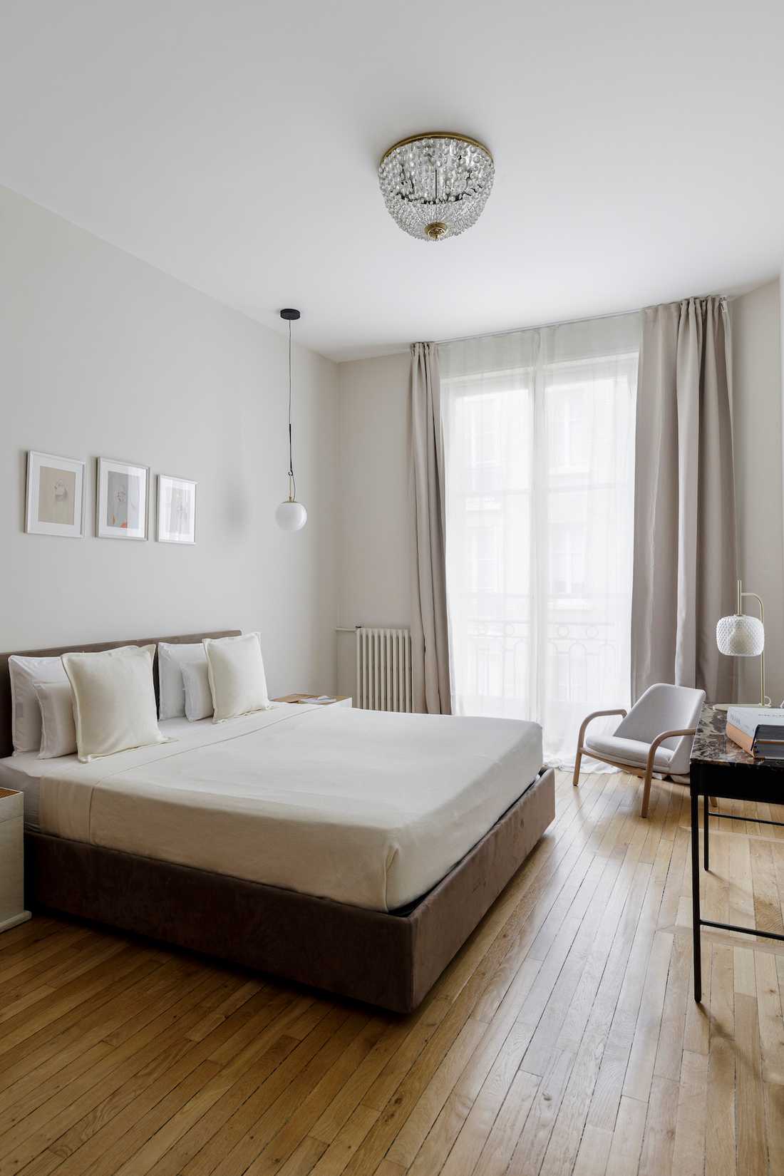 Rénovation complète appartement Art Déco - chambre avec parquet
