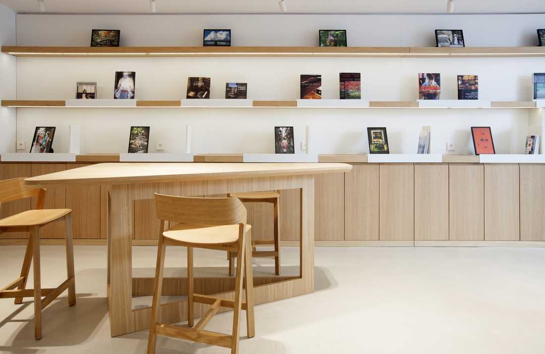 Interior design of a travel agency in Touraine