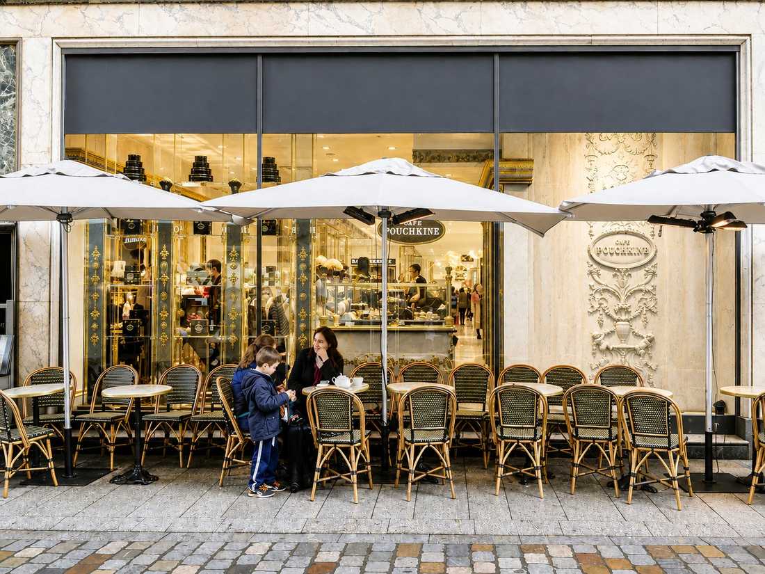 Aménagement d'un café par un architecte spécialiste de l'architecture commerciale in Tours