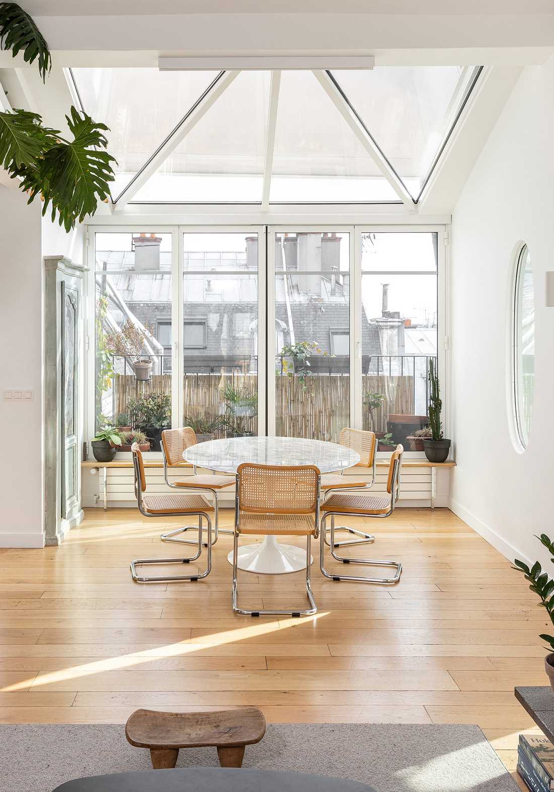 Salle à manger amenagée par un architecte d'interieur à Tours