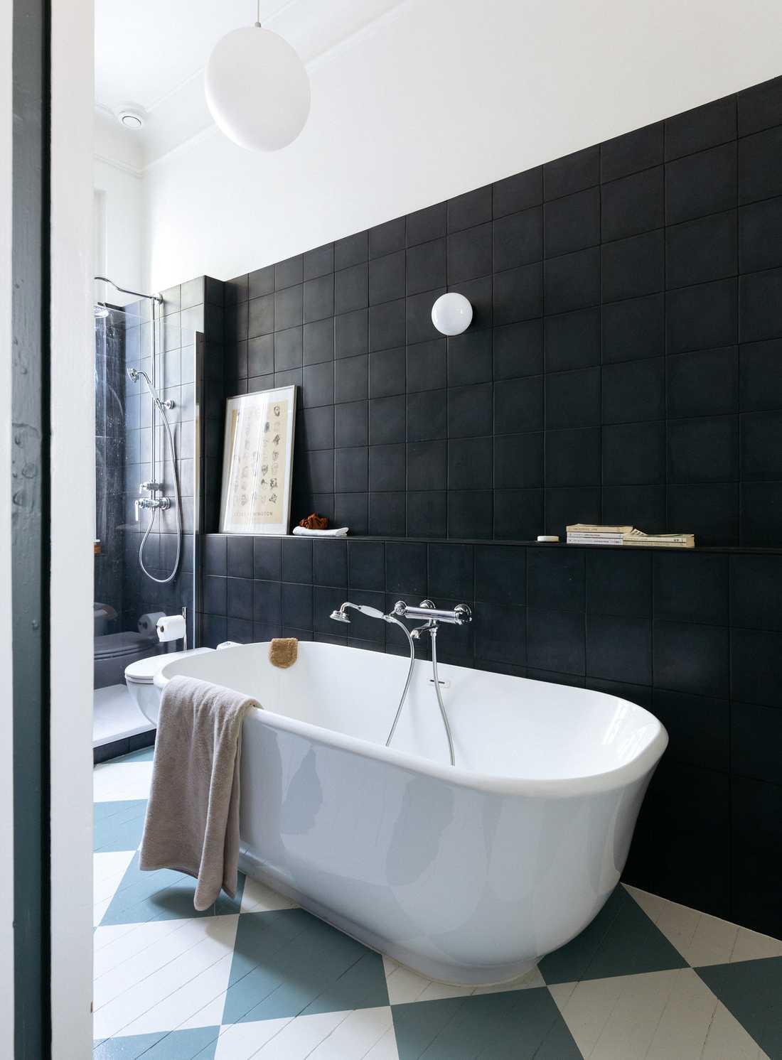 Bathroom after renovation work by an interior designer in Touraine