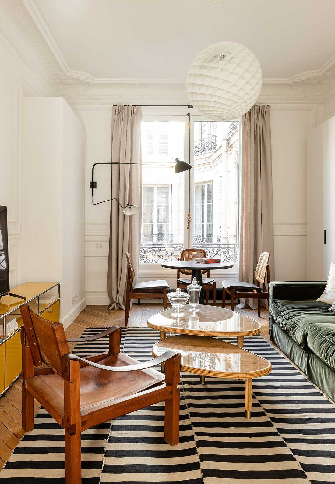 Décoration du salon d'un appartement ancien à Tours