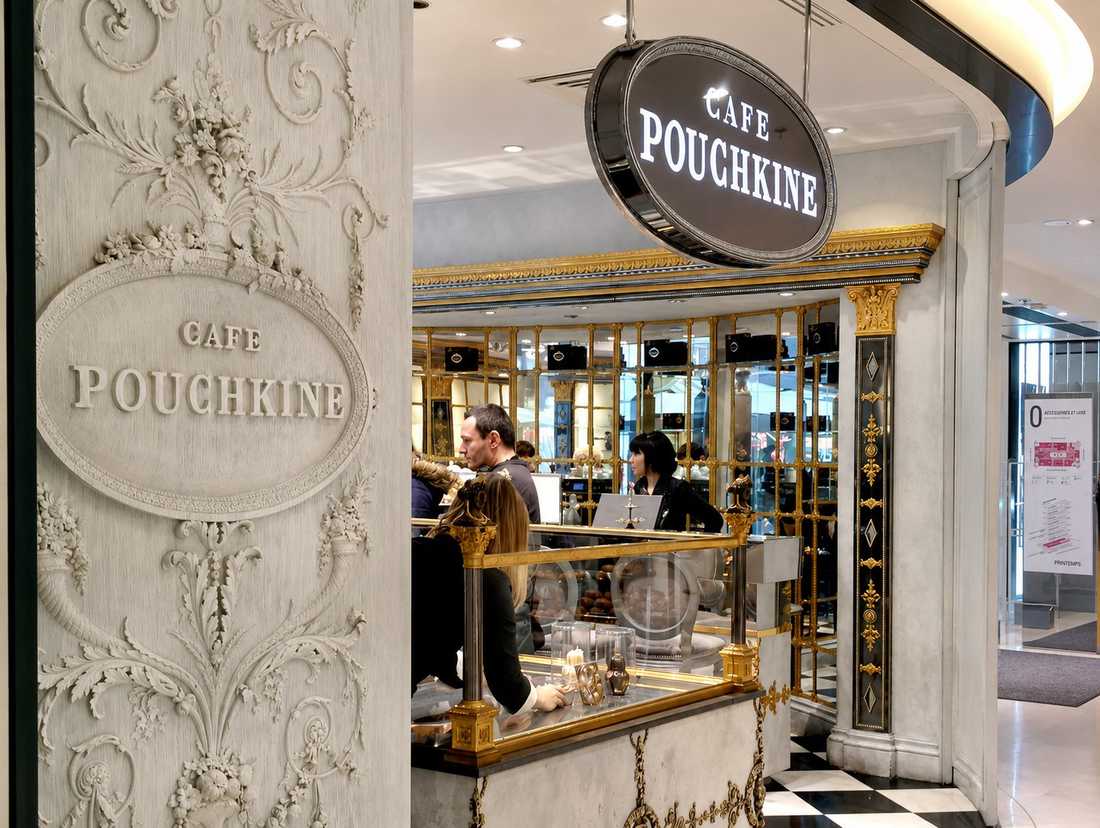 Aménagement d'un café par un architecte spécialiste de l'architecture commerciale in Tours