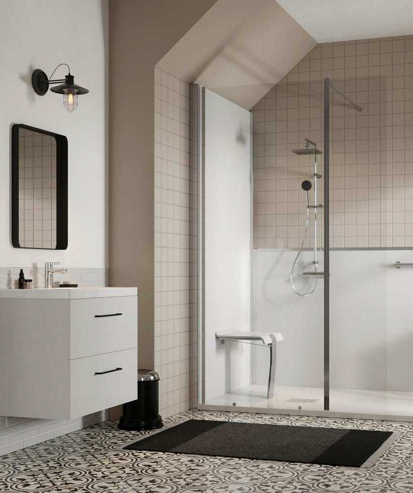 Salle de bain PMR aménagé par un architecte d'intérieur in Touraine