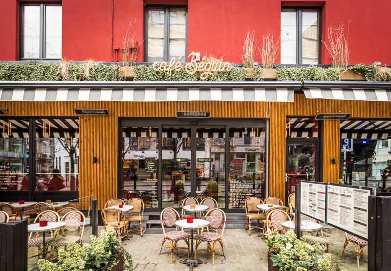 Façade d'un restaurant rénovée par un architecte à Tours