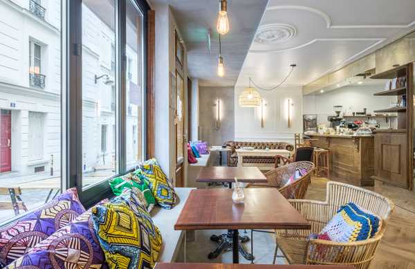 Aménagement d'un café de style haussmannien à Tours