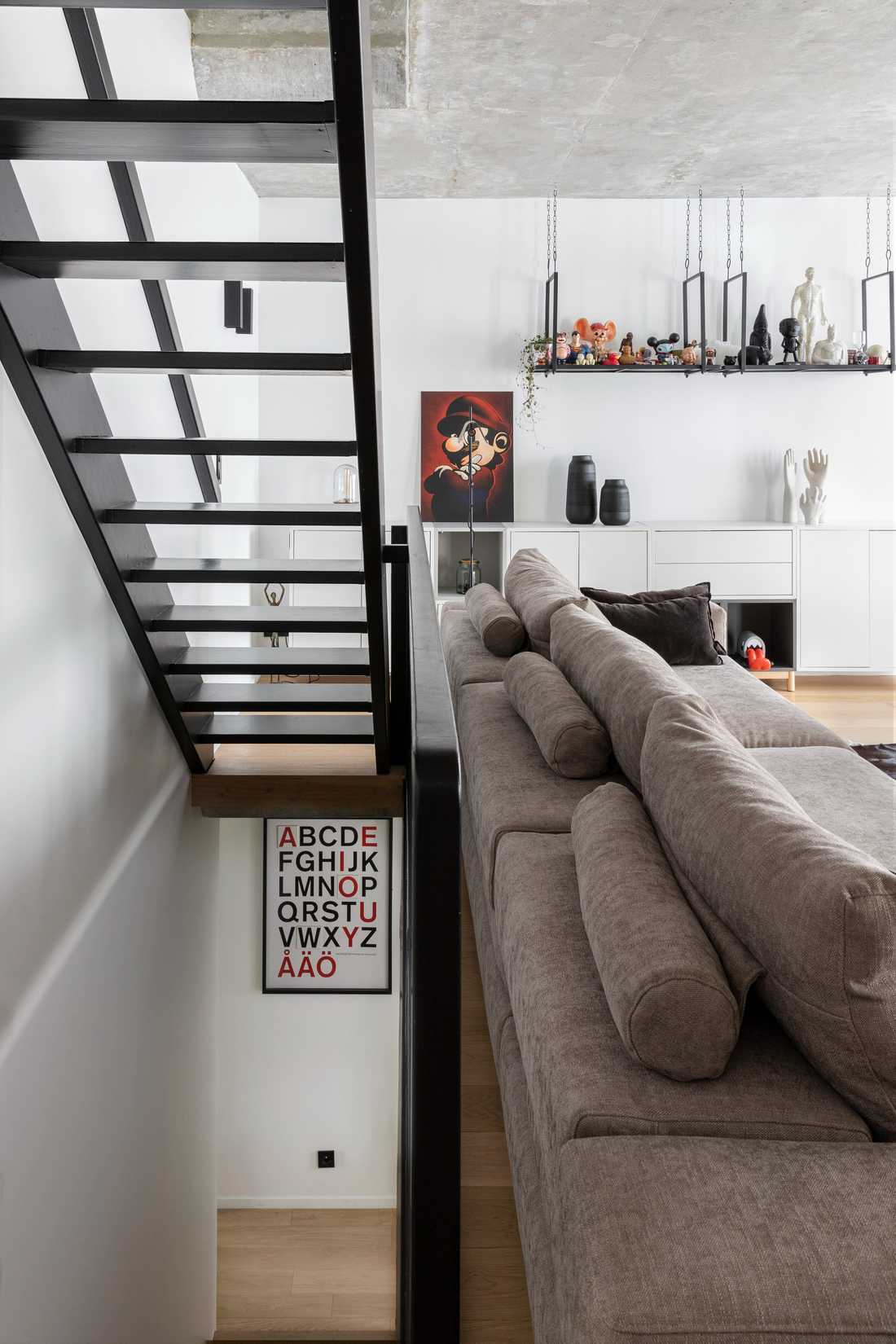 Escalier intérieur d'un triplex conçu par un architecte à Tours