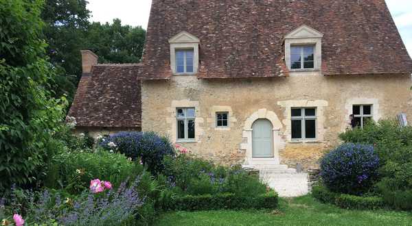 Création d'un jardin de villégiature par un paysagiste en Touraine